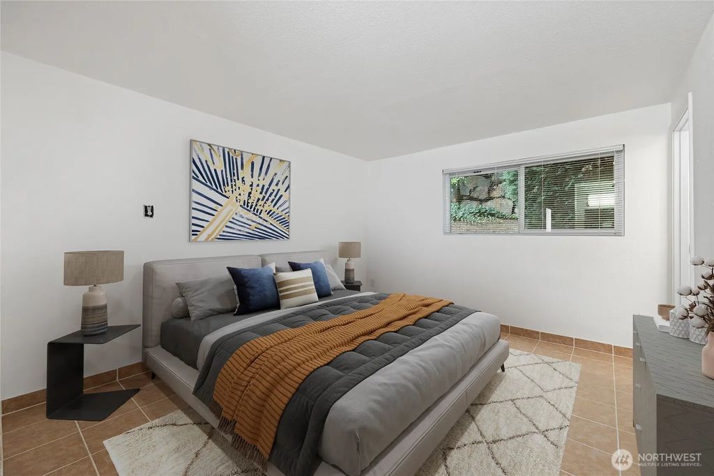 15280 Macadam Road S E-101, Seattle