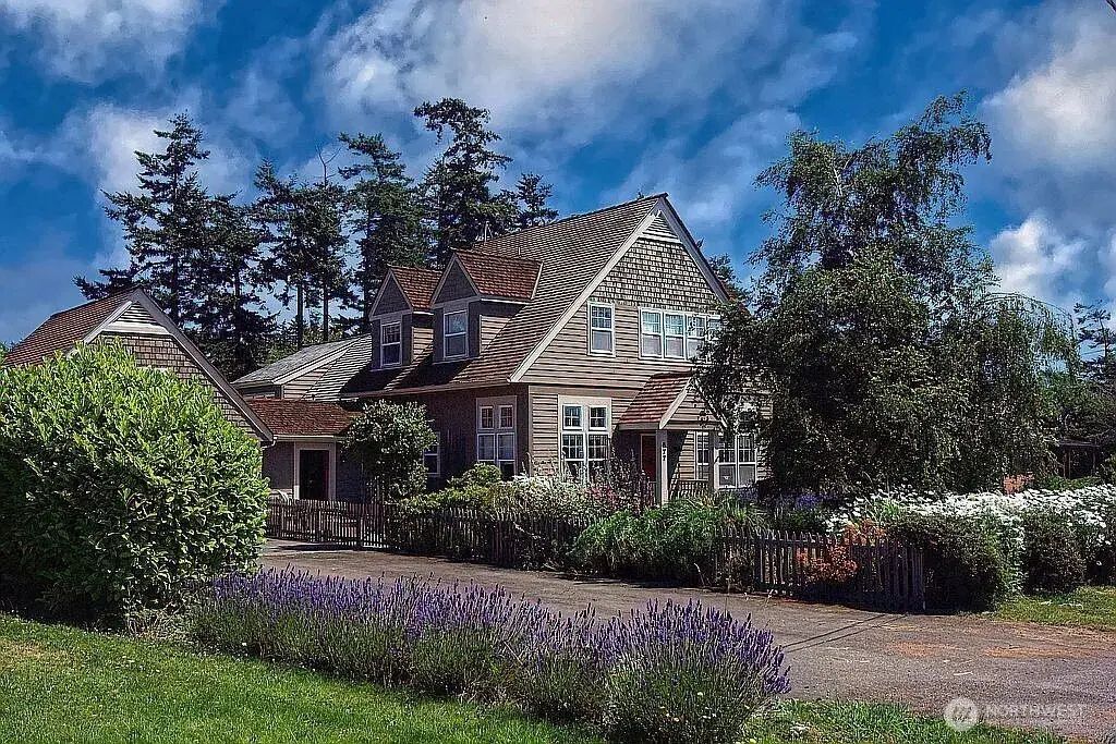 577 Scenic Heights Road, Oak Harbor