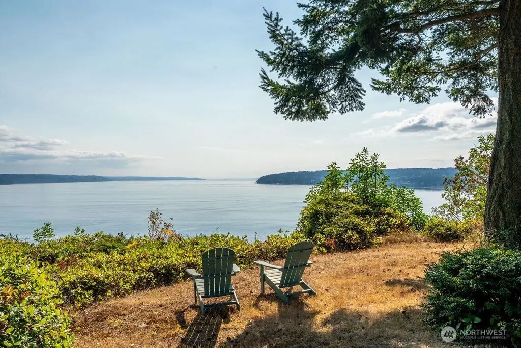 26 G Sound Place, Hat Island