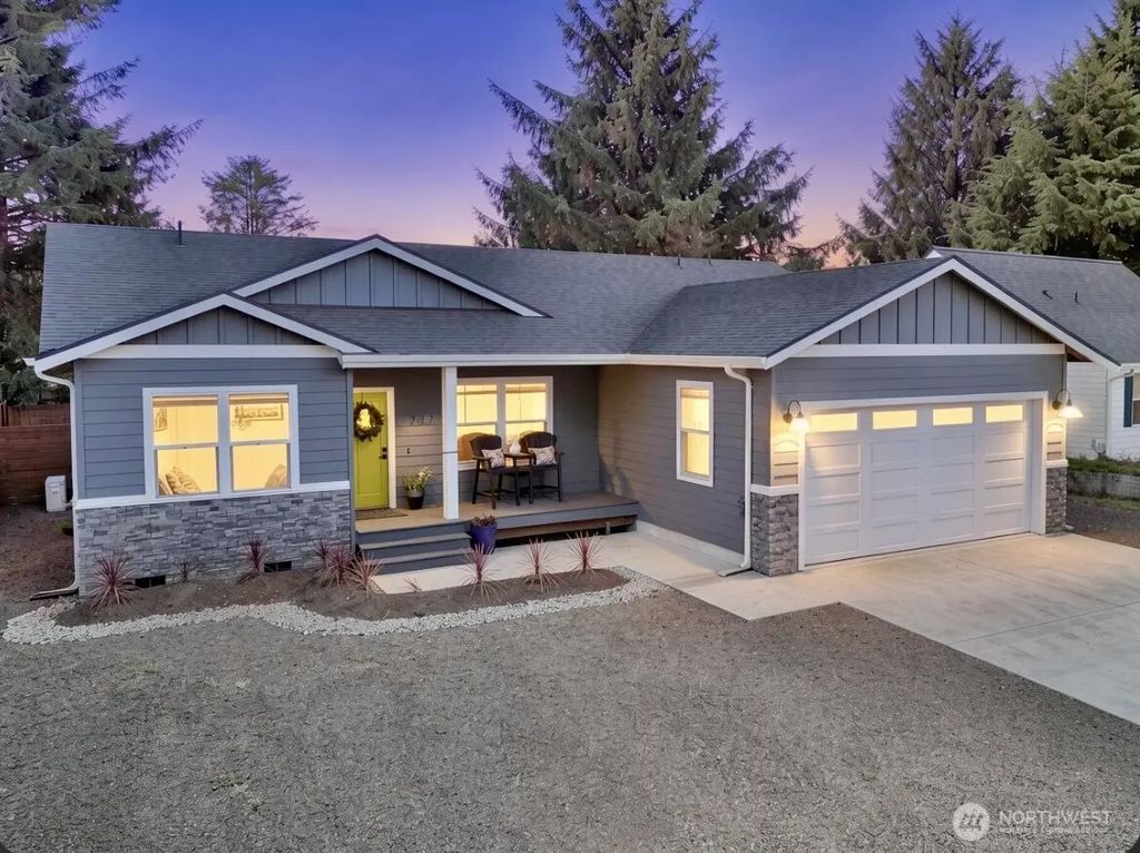 247 Clover Creek Avenue Nw, Ocean Shores