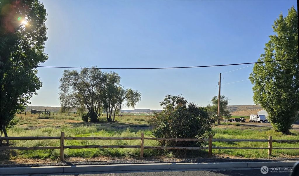 327 First Street, Wilson Creek