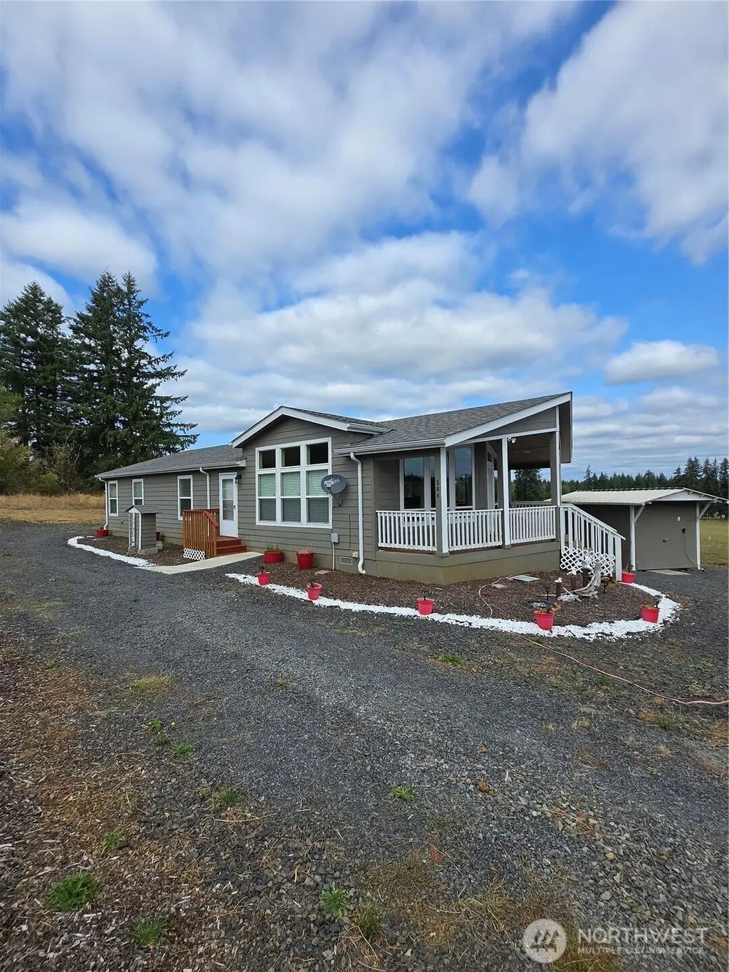 284 W Hale Road, Winlock