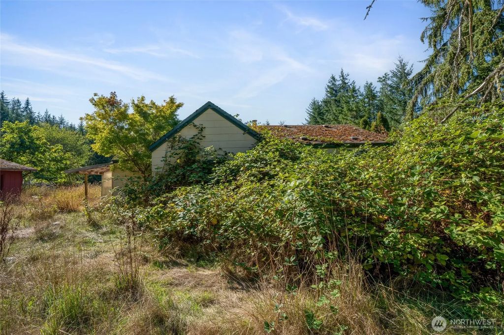 36716 Eatonville Cutoff Road E, Eatonville