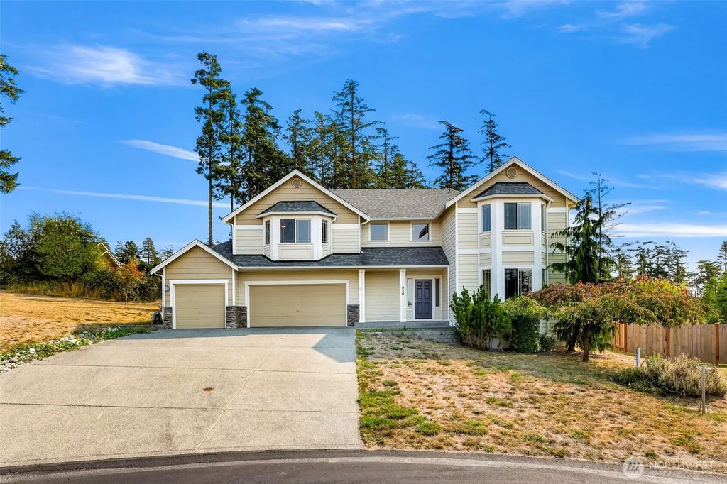 930 Cove View Circle, Oak Harbor