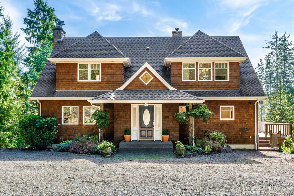 24 Broadway Hill Road, Hoquiam