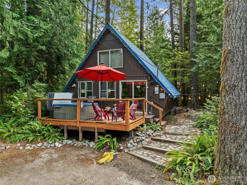12214 757th Avenue Ne, Skykomish