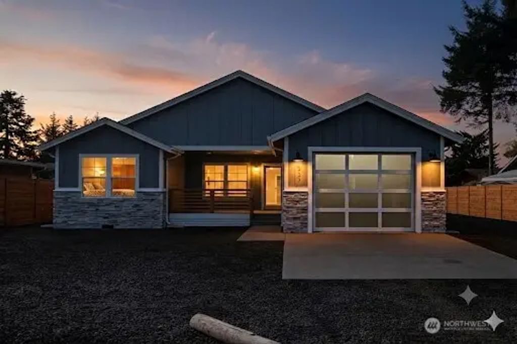 337 Mount Olympus Avenue Se, Ocean Shores
