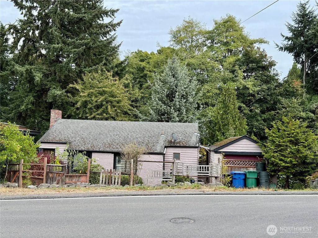 9104 28th Avenue Nw, Seattle