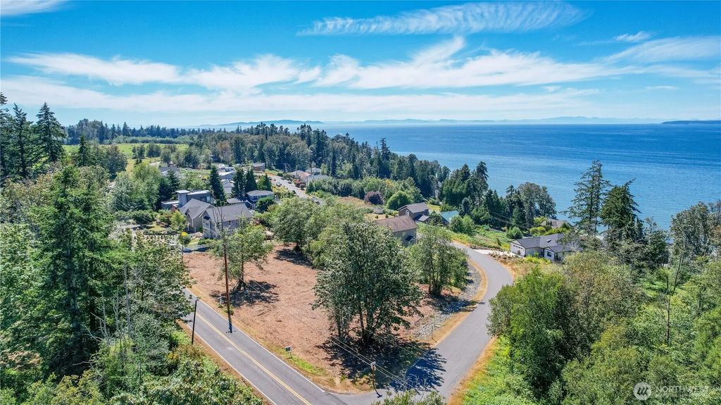 Semiahmoo Drive, Blaine