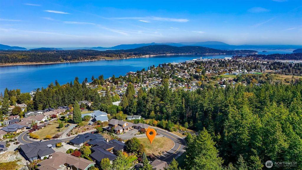 2904 17th Street, Anacortes