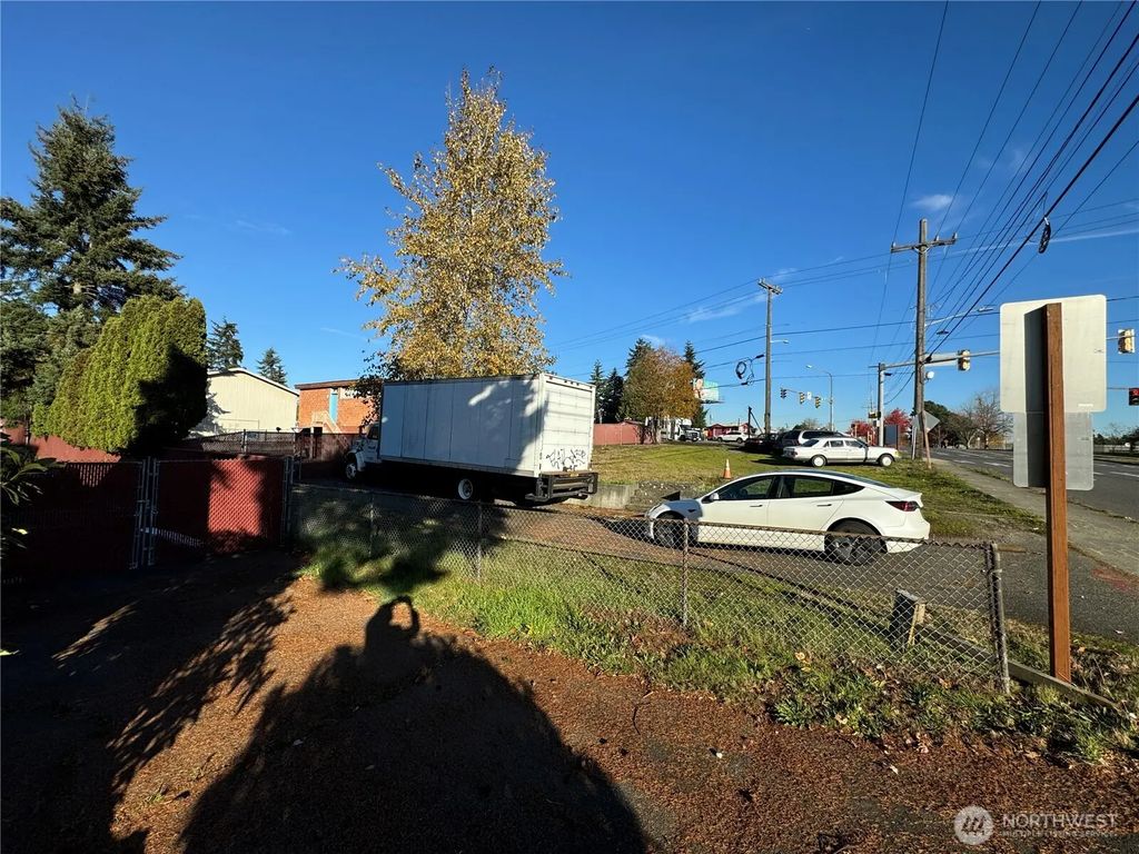 1606 S 128th Street S, Burien