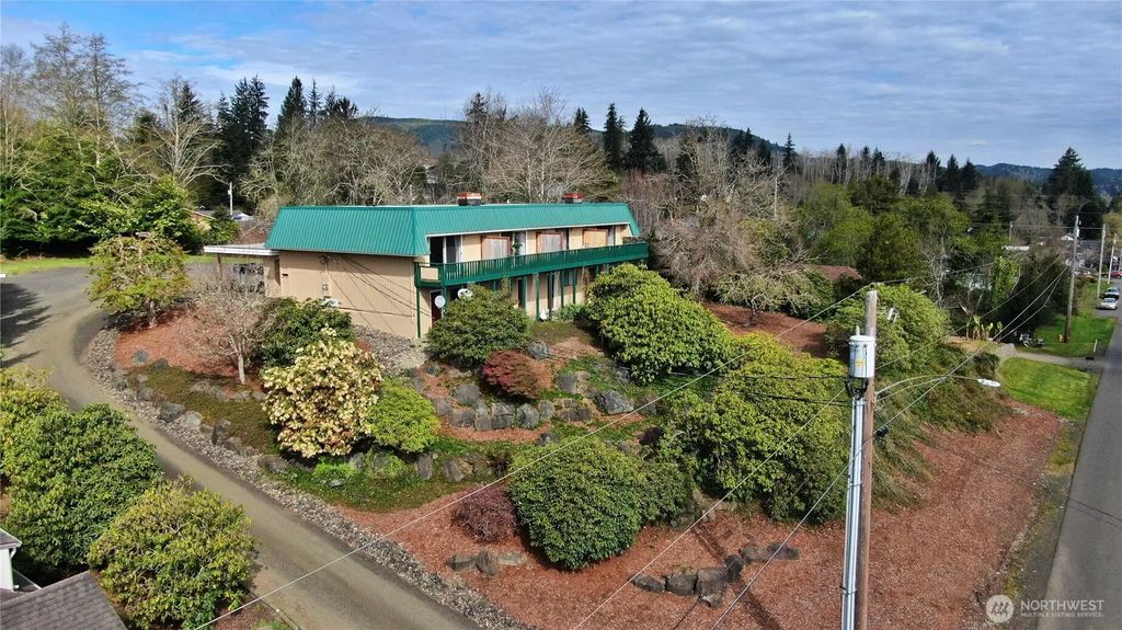 910 Barnhart Street, Raymond