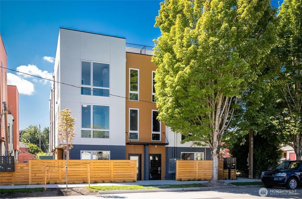 527 S Cloverdale Street D, Seattle