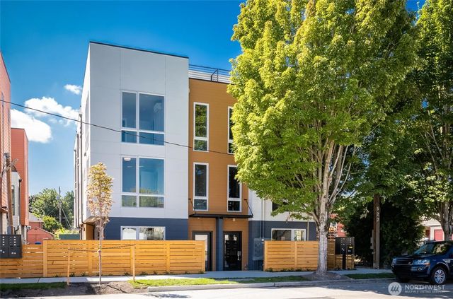 527 S Cloverdale Street D, Seattle