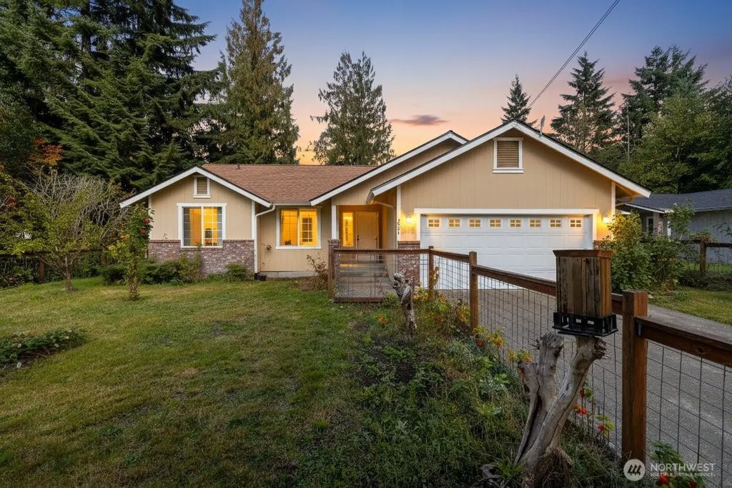 3001 Green Valley Drive, Maple Falls