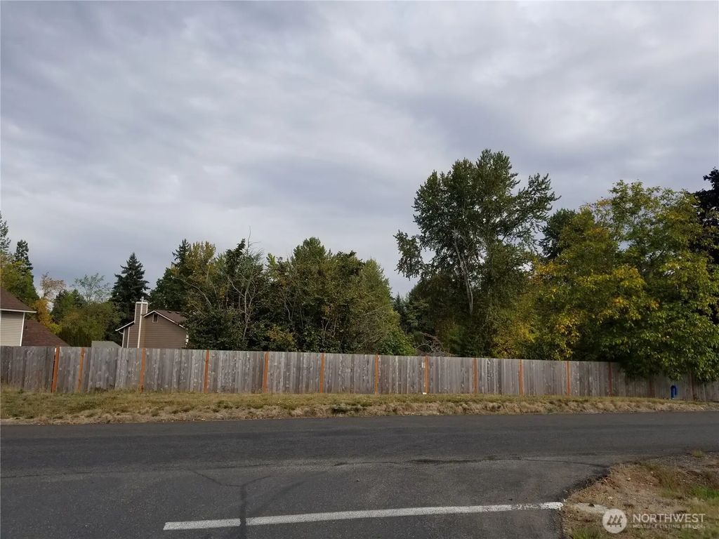 10100 2nd Court E, Tacoma