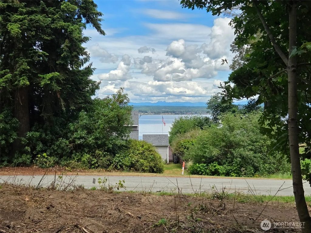 73 A Saratoga Drive, Hat Island
