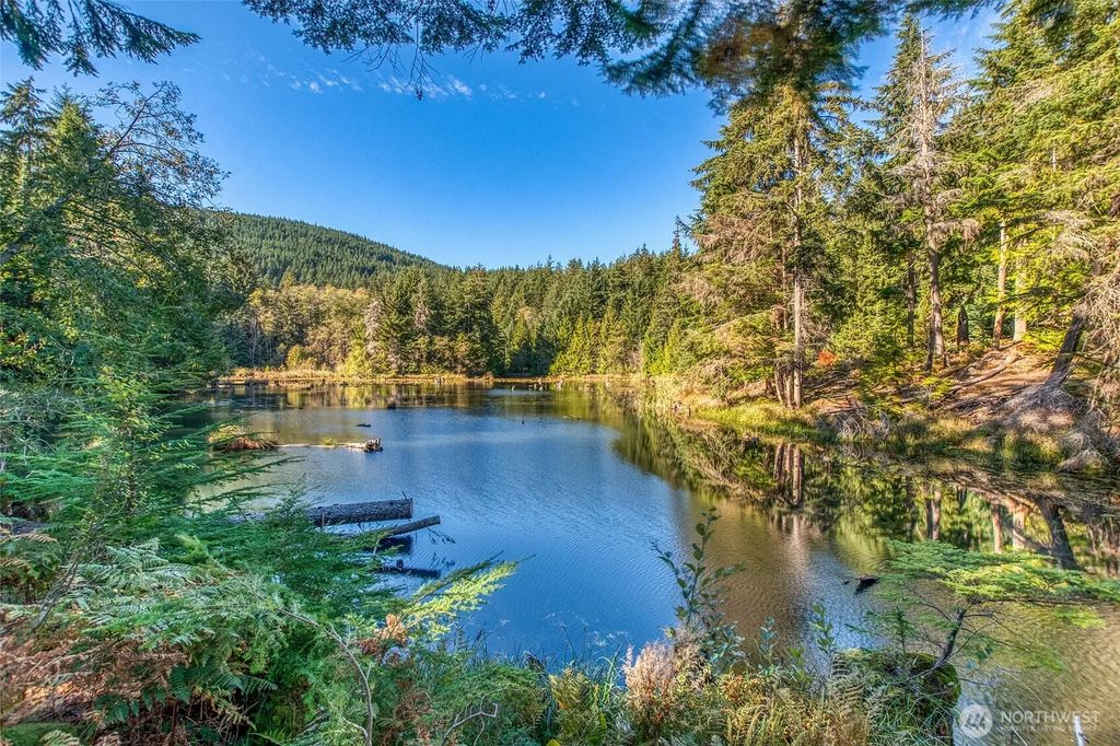 212 Eagle Lake Lane, Orcas Island