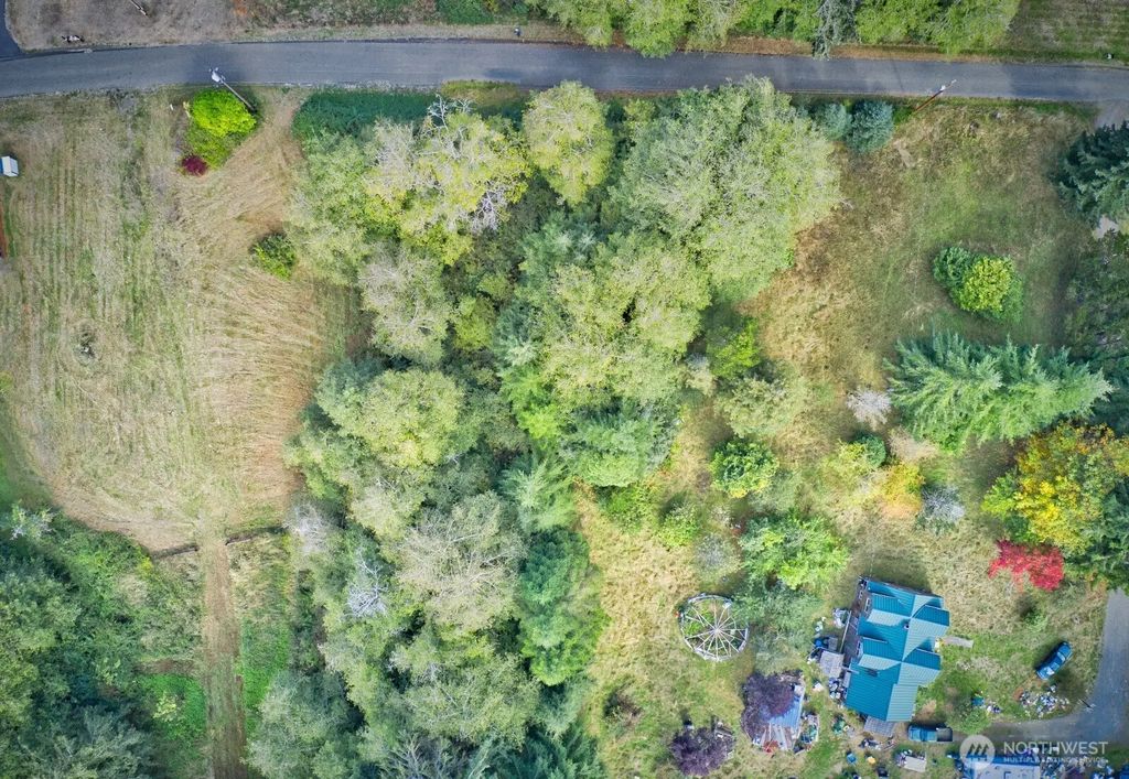 71 Chenois Valley Road, Hoquiam