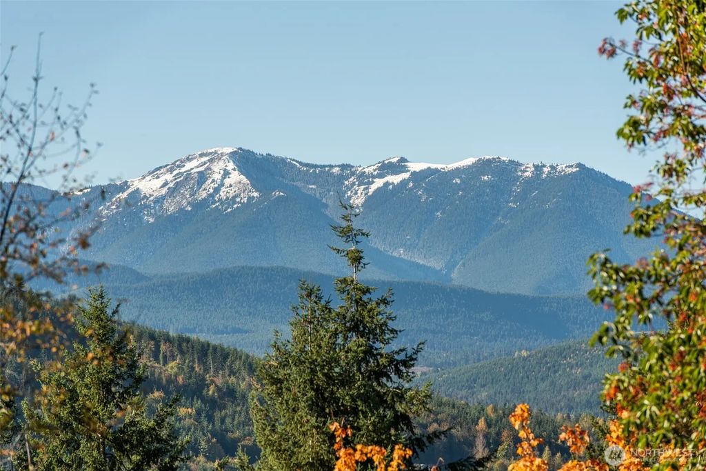 1051 Fox Hollow Road, Sequim