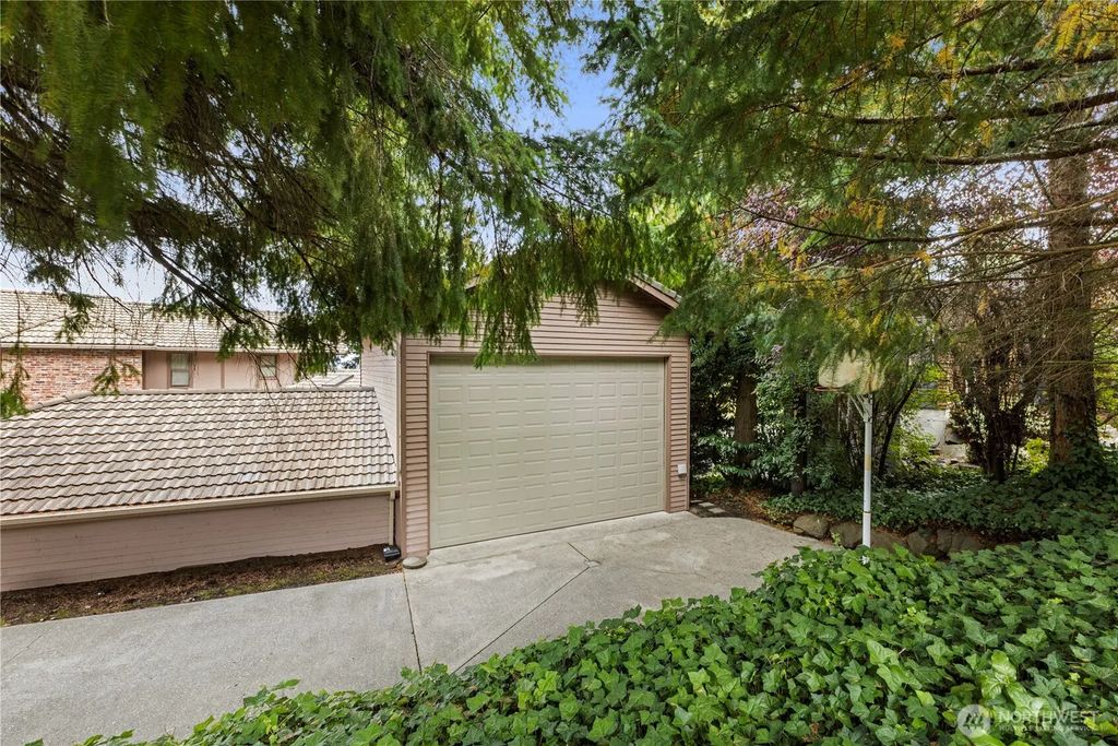 6329 Dash Point Boulevard Ne, Tacoma