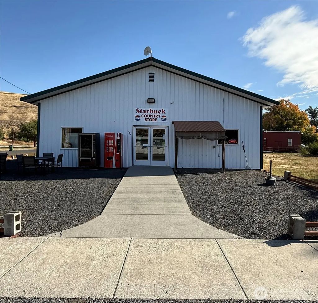 210 Main Street, Starbuck