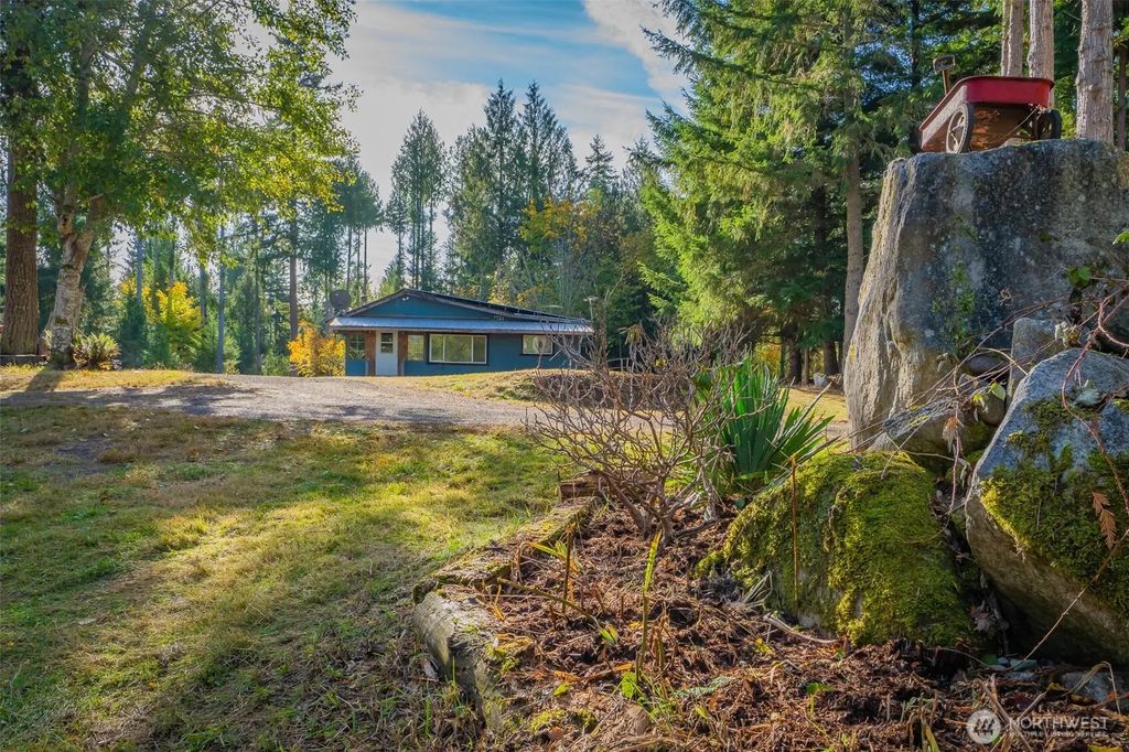 17328 Mulqueen Road Se, Rainier