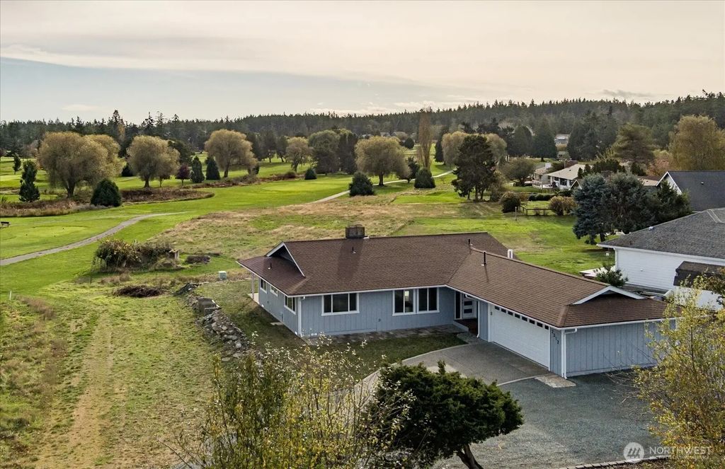 2312 Fairway Lane, Oak Harbor