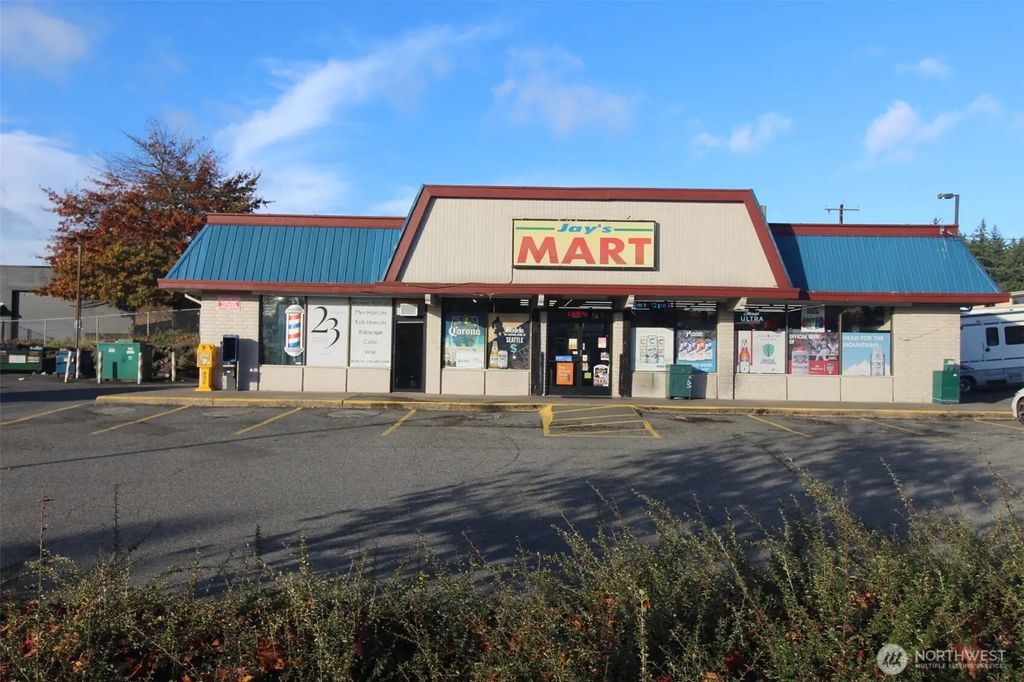 15805 1st Avenue S, Burien