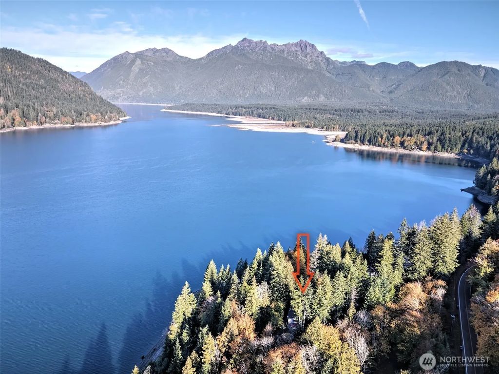 5791 N Lake Cushman Road, Hoodsport