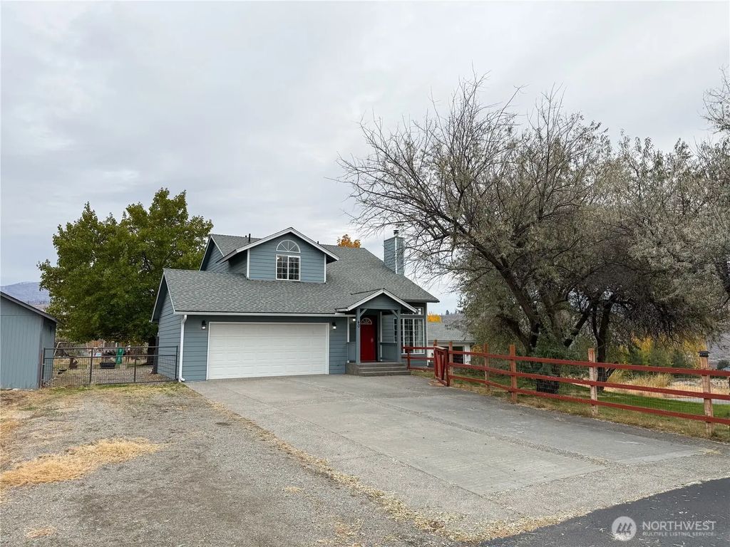 40 Trail Ridge Dr, Omak