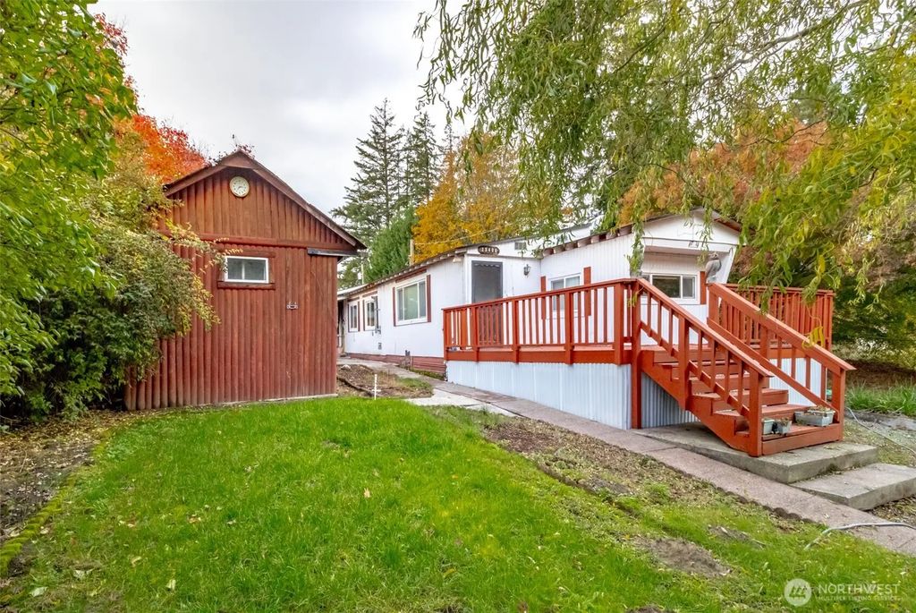 25406 E 37th Avenue E, Spanaway
