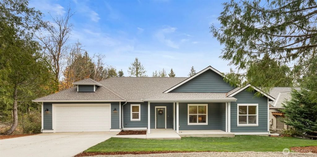 381 Rainier Lane, Port Ludlow