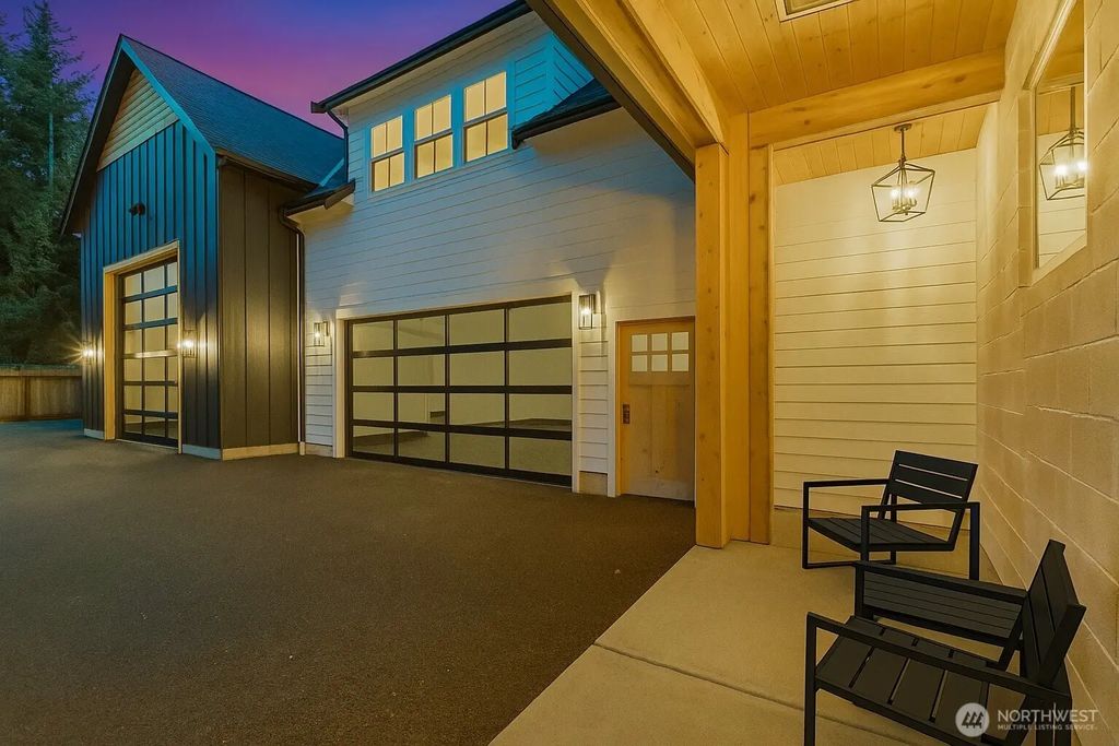 137 E Cedar Drive, Lynden