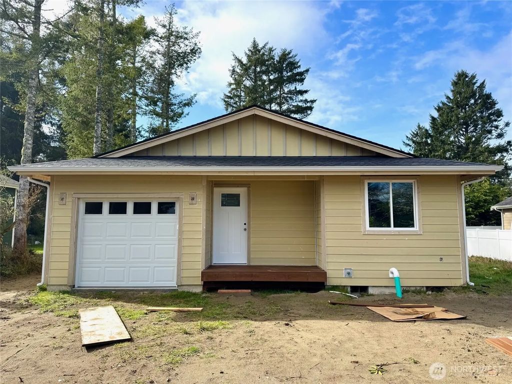 1150 S Ocean Shores Boulevard, Ocean Shores