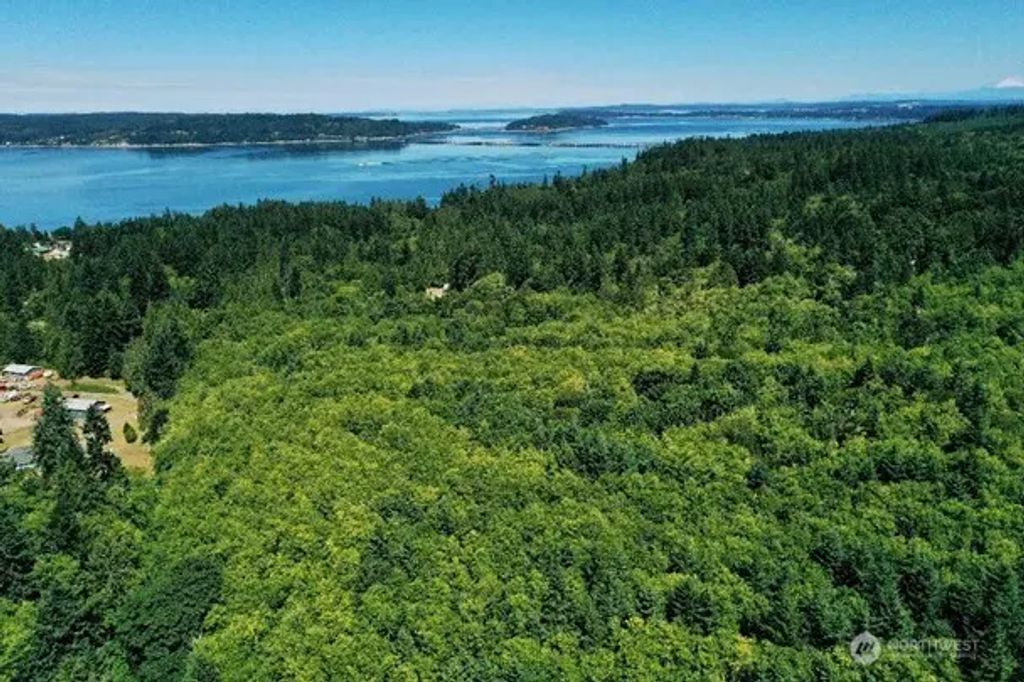 1 Xx Scenic Drive, Poulsbo
