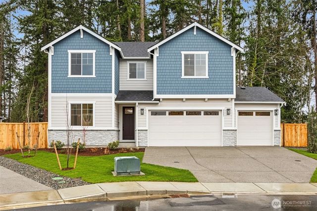 2207 Oak Court 8, Milton