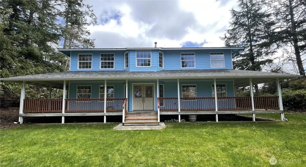 653 Sunset Avenue Ne, Ocean Shores