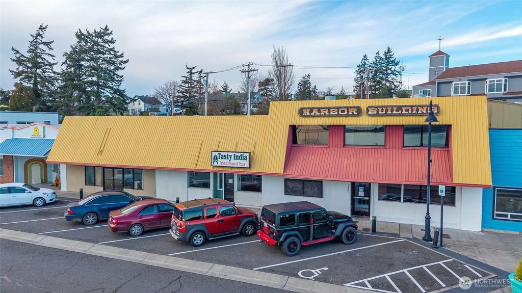 930 Se Pioneer Way, Oak Harbor