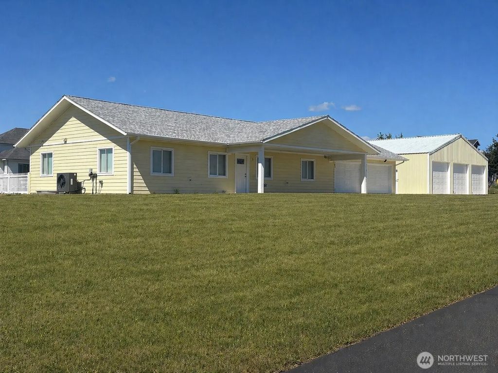 5 Red Apple Drive, Omak