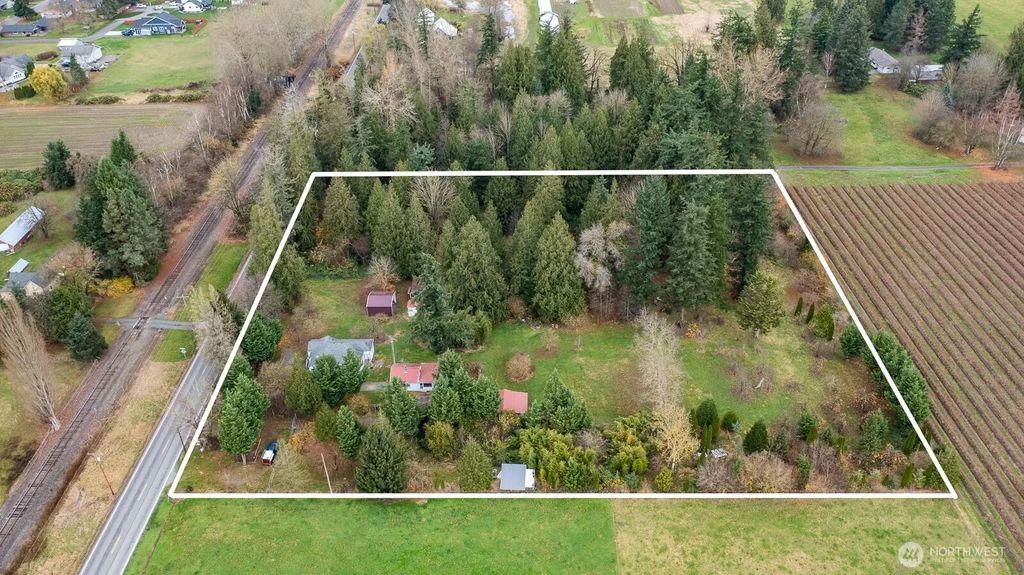 7554 Nooksack Rd, Everson