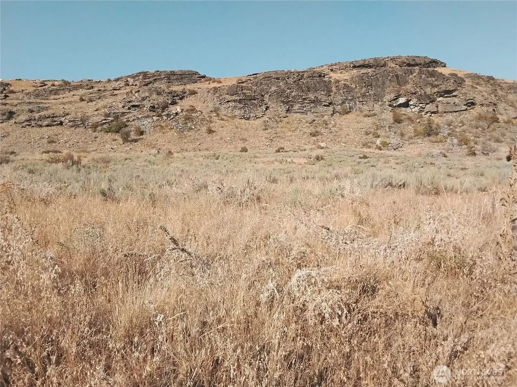 1 Painted Rock Road, Tonasket