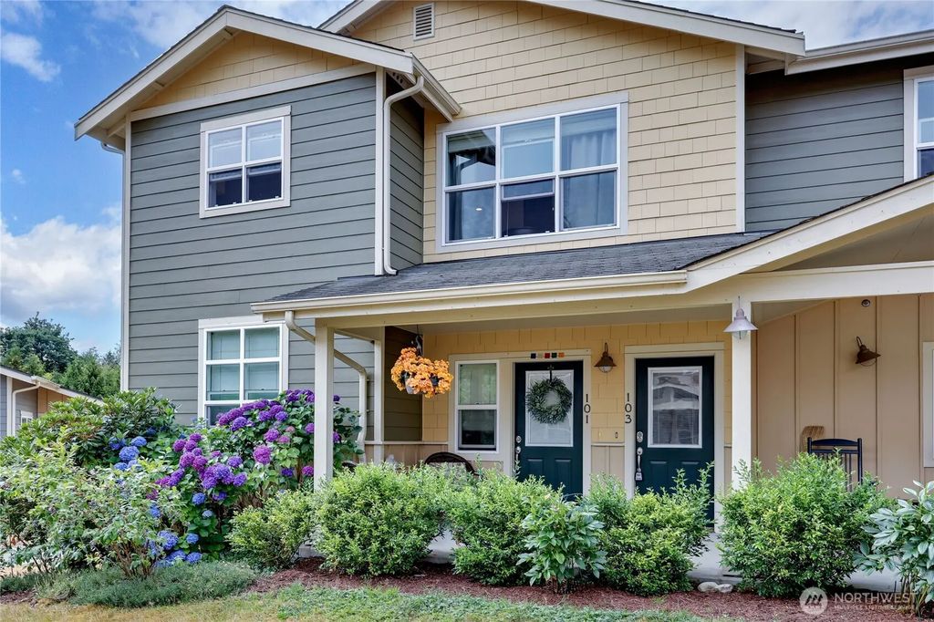 7701 Beacon Place Ne 103, Bremerton