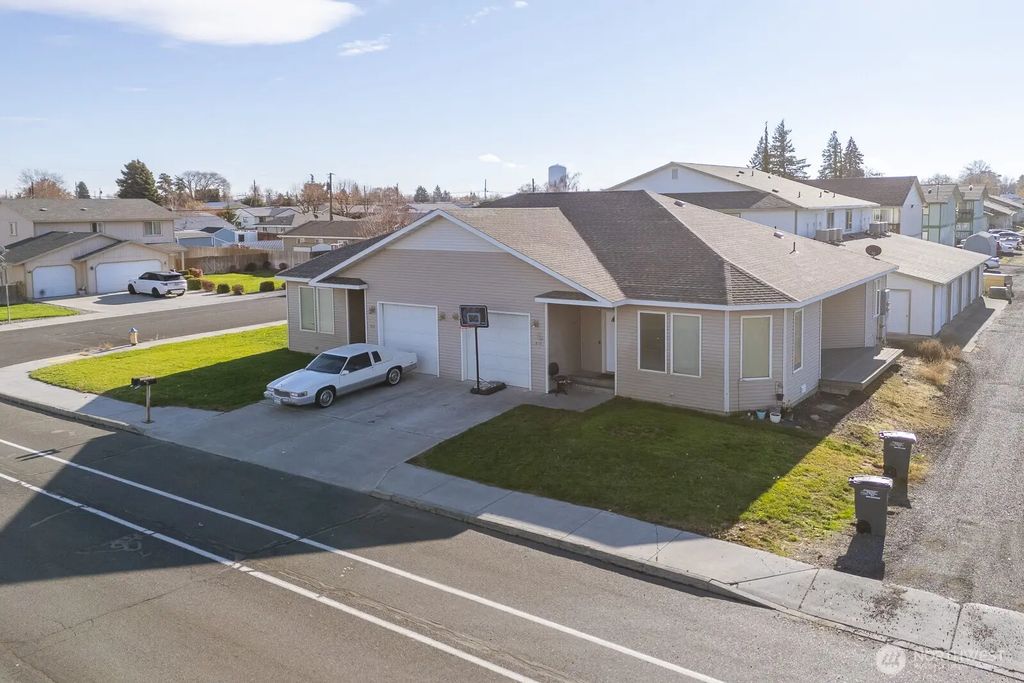410 412 Ne 3rd Avenue, Ephrata