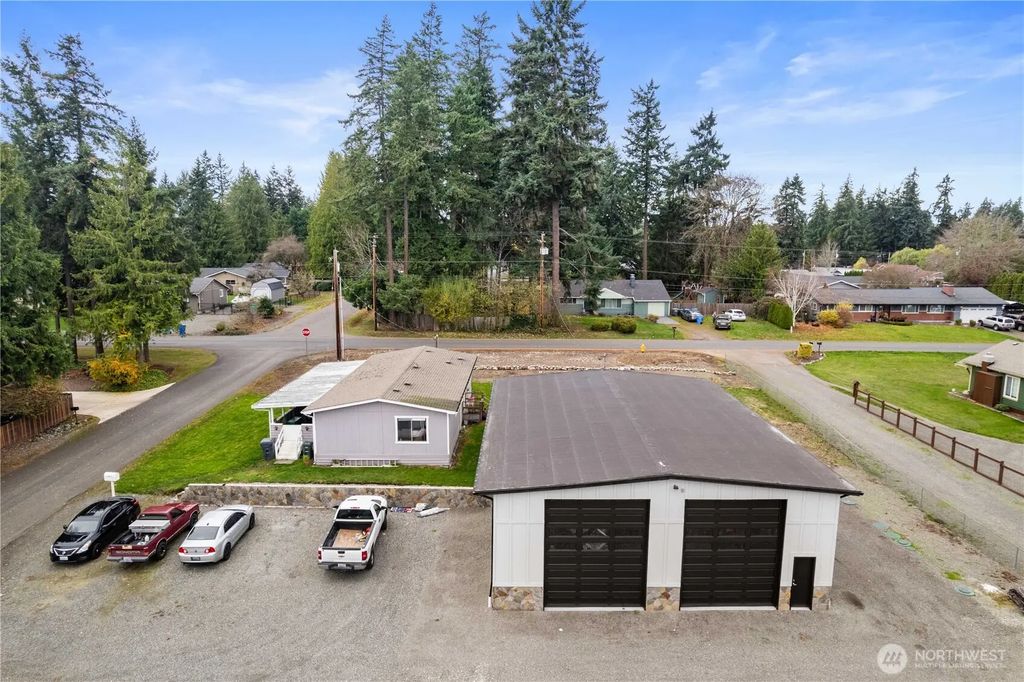 7415 100th Street E, Puyallup