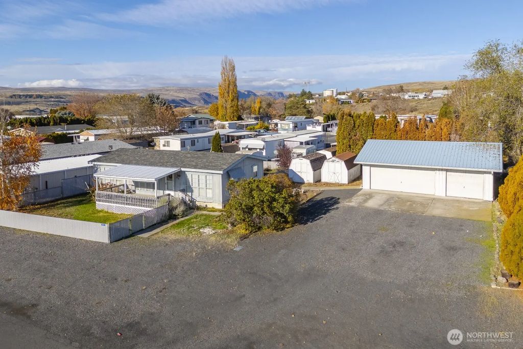 726 E Main Ave 24/25, Soap Lake