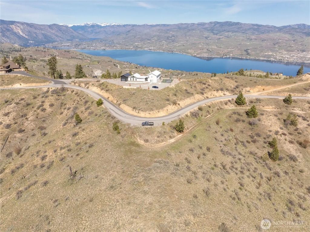 295 Hawks Ridge Road, Chelan