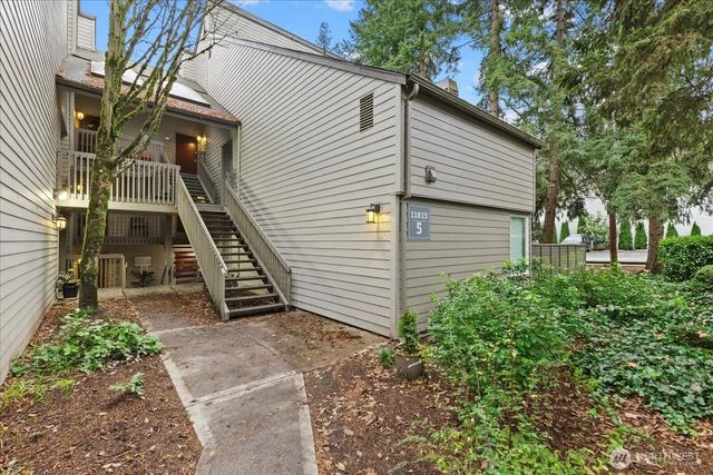 11815 93rd Lane Ne 203, Kirkland