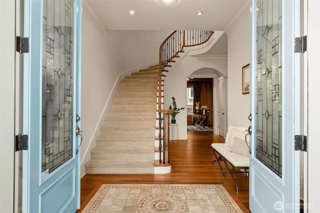410 8th Avenue W, Kirkland