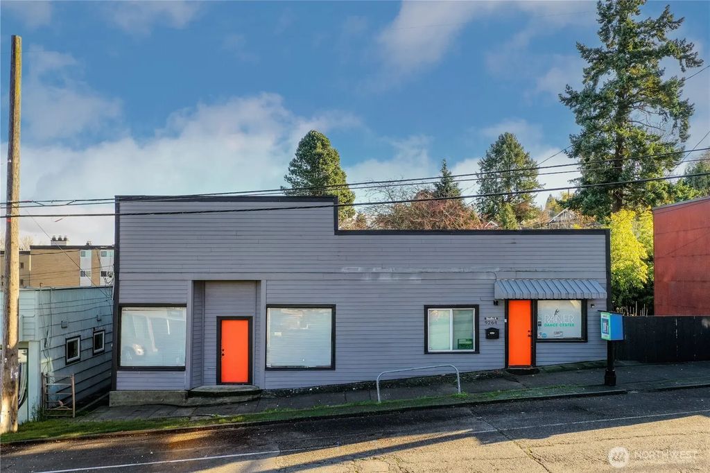 9264 57th Avenue S, Seattle